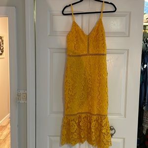 Lulus Lace Midi Dress